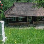 Автентична хата в Бабині